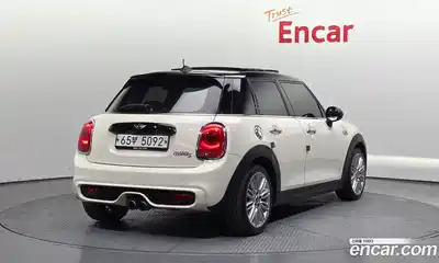 Mini Cooper 2017 2.0 гидро в Москве № 724889, миниатюра 2