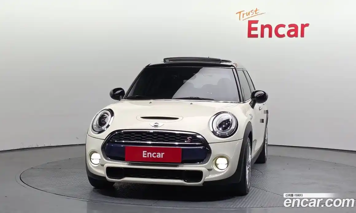 Mini Cooper 2017 2.0 гидро в Москве № 724889, фото 3