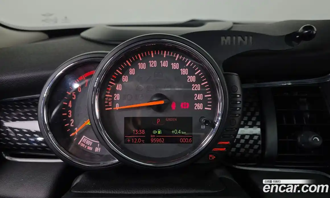 Mini Cooper 2017 2.0 гидро в Москве № 724889, фото 8