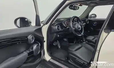 Mini Cooper 2017 2.0 гидро в Москве № 724889, миниатюра 10