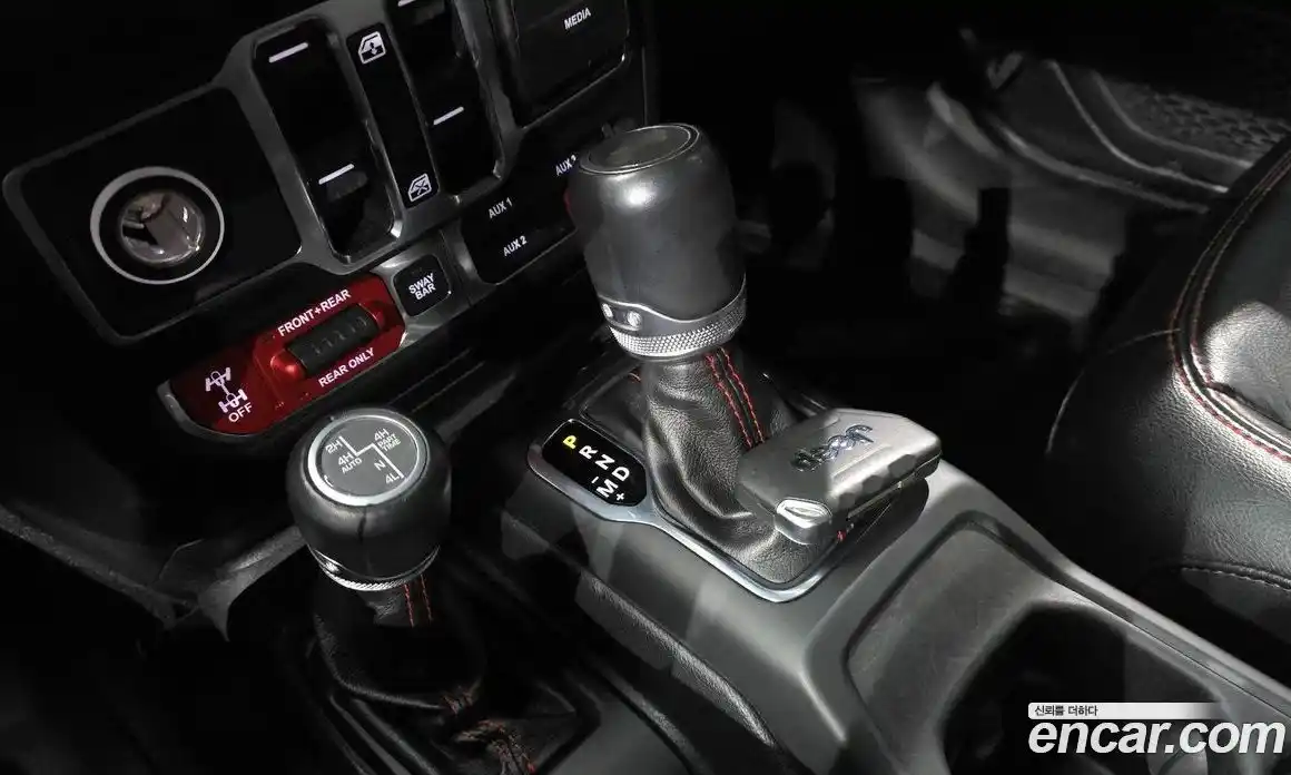 Jeep Wrangler 2020 2.0 гидро в Москве № 725235, фото 9