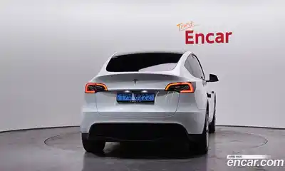 Tesla Model Y 2022 0.2 гидро в Москве № 825526, миниатюра 4