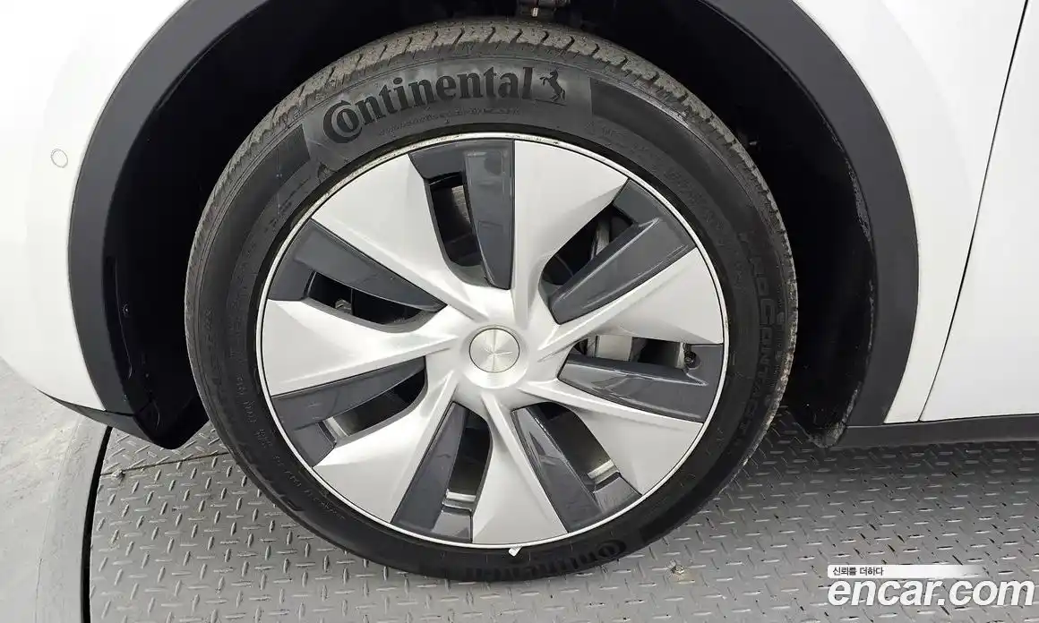 Tesla Model Y 2022 0.2 гидро в Москве № 825526, фото 5