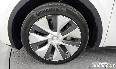 Tesla Model Y 2022 0.2 гидро в Москве № 825526, миниатюра 5