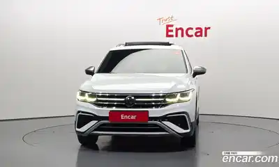 Volkswagen Tiguan 2022 2.0 гидро в Москве № 826155, миниатюра 3
