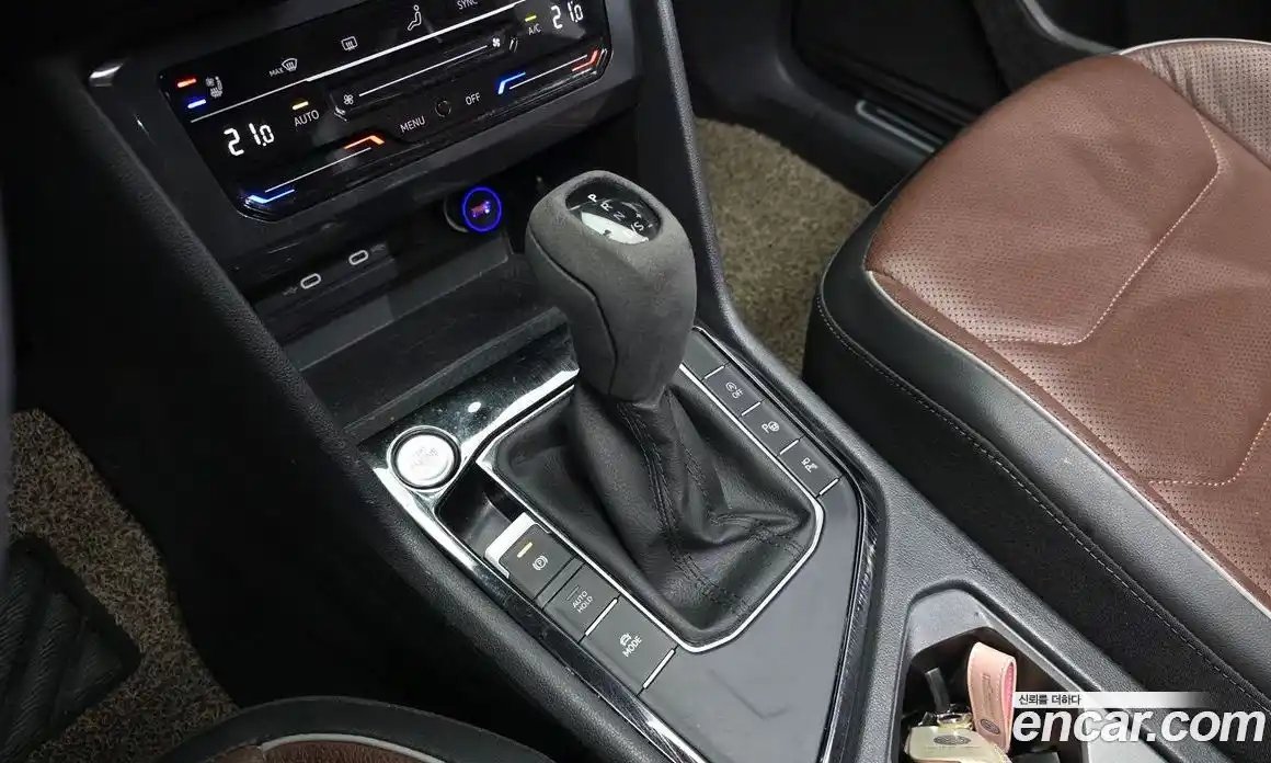 Volkswagen Tiguan 2022 2.0 гидро в Москве № 826155, фото 9