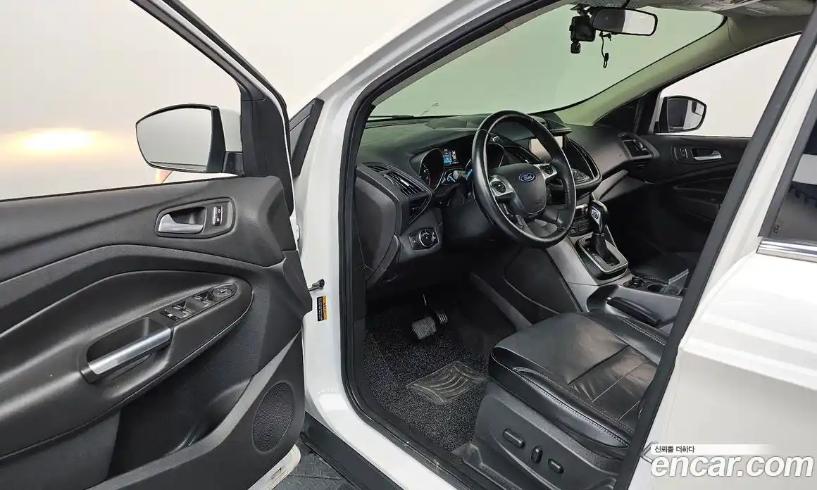 Ford Escape 2014 2.0 гидро в Москве № 827126, фото 10