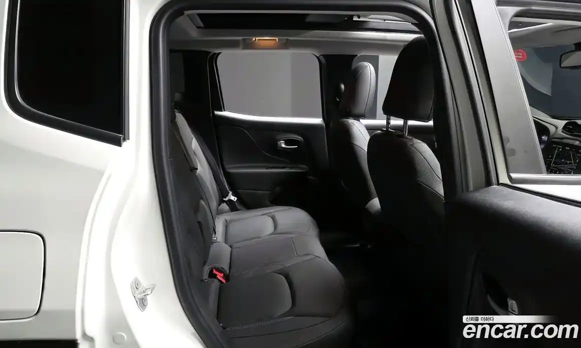 Jeep Renegade 2023 1.3 гидро в Москве № 896423, фото 12