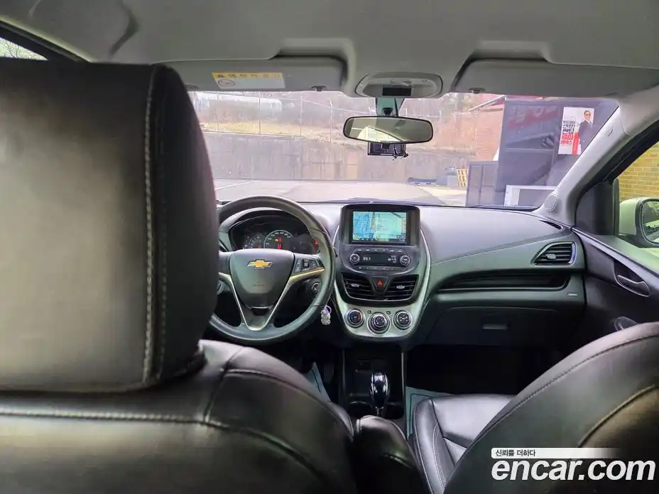 Chevrolet Spark 2016 1.0 Автомат в Москве № 975178, фото 14