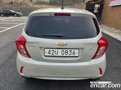 Chevrolet Spark 2016 1.0 Автомат в Москве № 975178, миниатюра 2