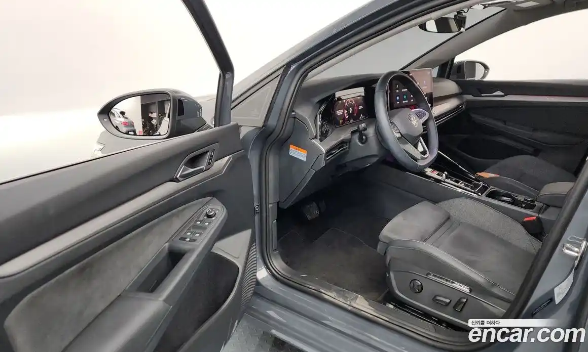 Volkswagen Golf 2025 2.0 гидро в Москве № 975996, фото 10