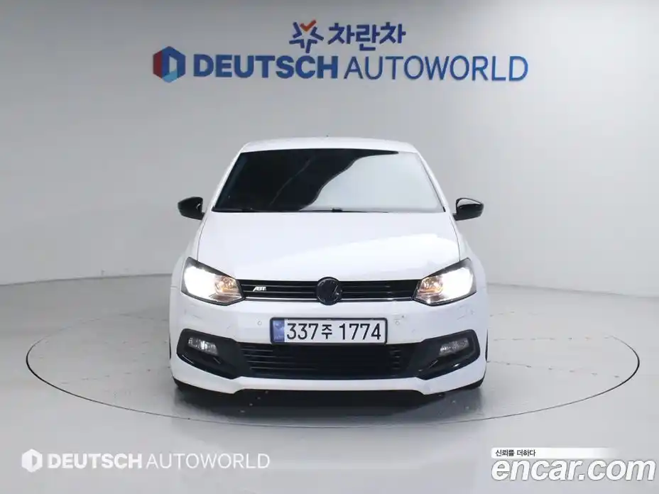 Volkswagen Polo 2015 1.4 гидро в Москве № 976165, фото 3