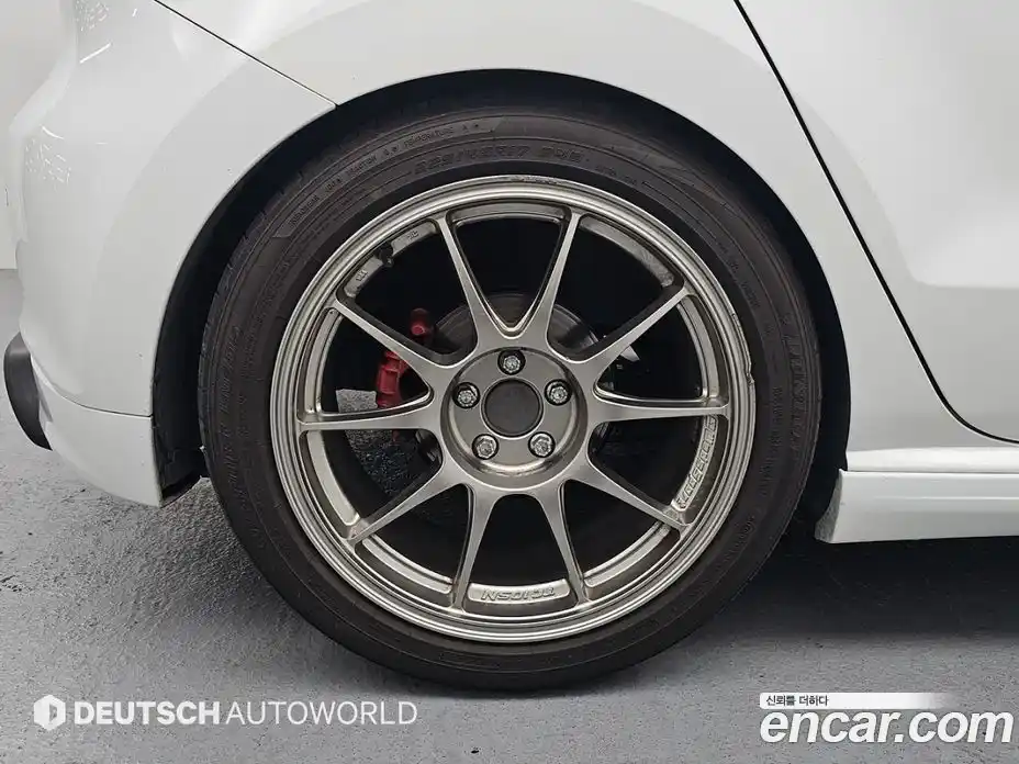 Volkswagen Polo 2015 1.4 гидро в Москве № 976165, фото 5