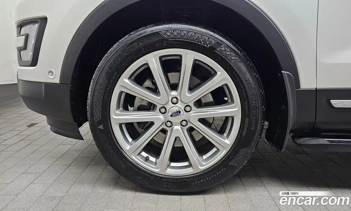 Ford Explorer 2017 2.3 гидро в Москве № 976293, фото 5