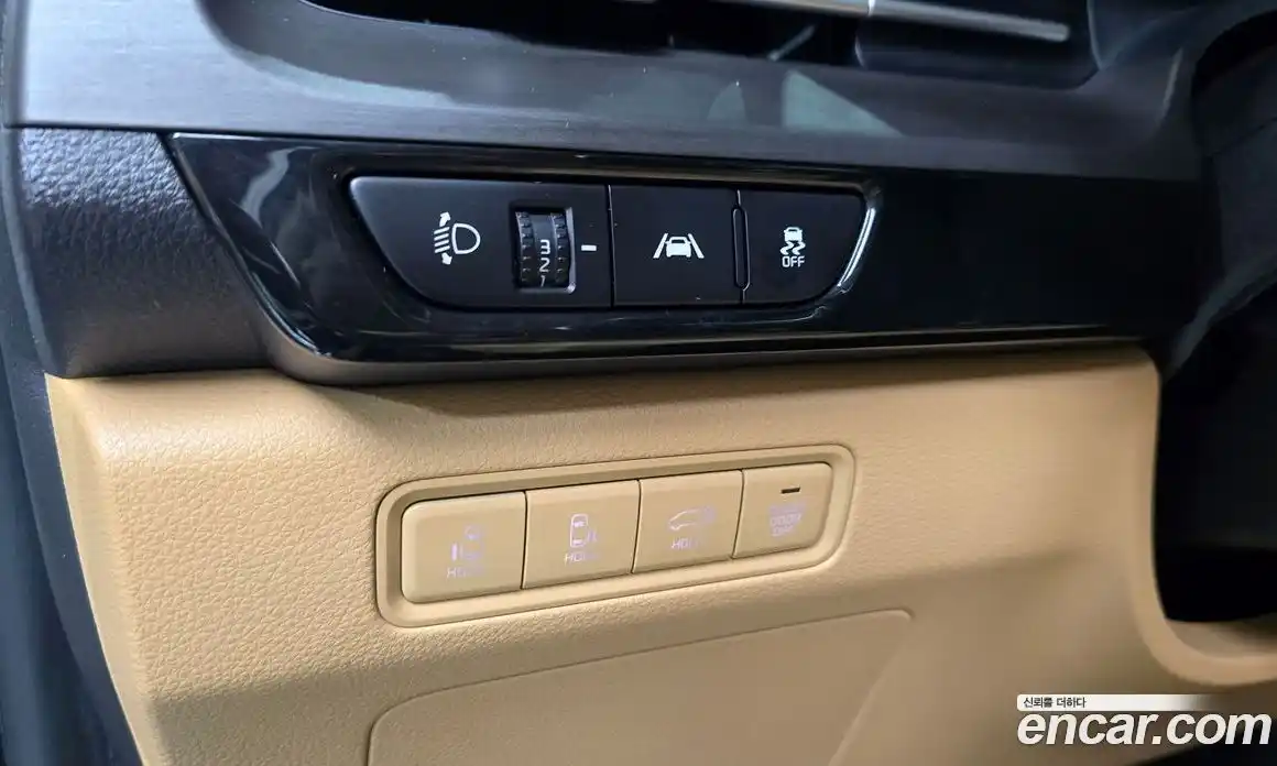 Kia Canival 2022 3.5 Автомат в Москве № 1002936, фото 14