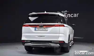 Kia Canival 2022 3.5 Автомат в Москве № 1002936, миниатюра 4