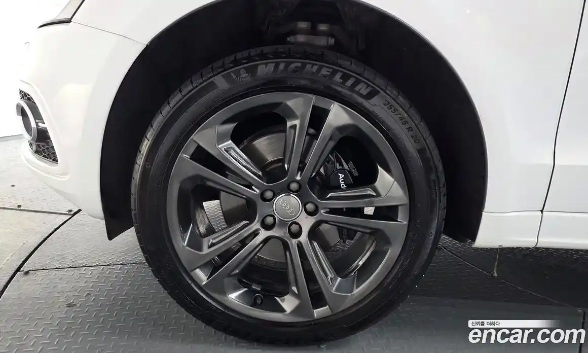 Audi Q5 2014 3.0 Автомат в Москве № 1007424, фото 4