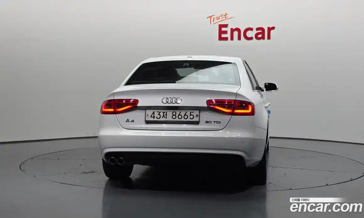 Audi A4 2015 2.0 гидро в Москве № 1007729, фото 4