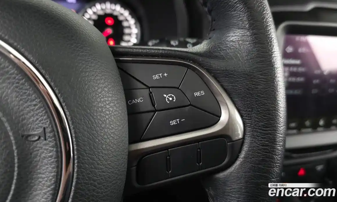 Jeep Renegade 2020 1.6 гидро в Москве № 1015035, фото 14
