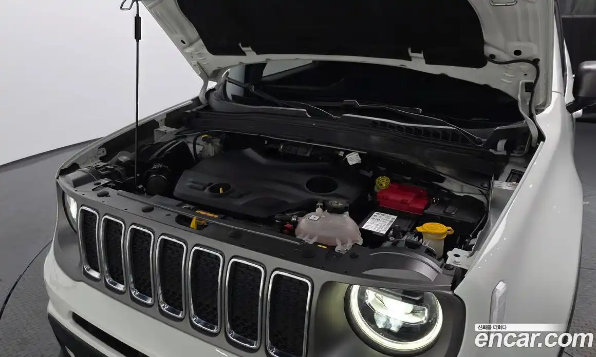 Jeep Renegade 2020 1.6 гидро в Москве № 1015035, фото 6