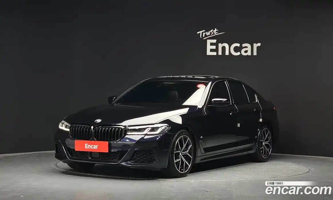 BMW 5-Series 2022 2.0 Автомат в Москве № 1082908, фото 1