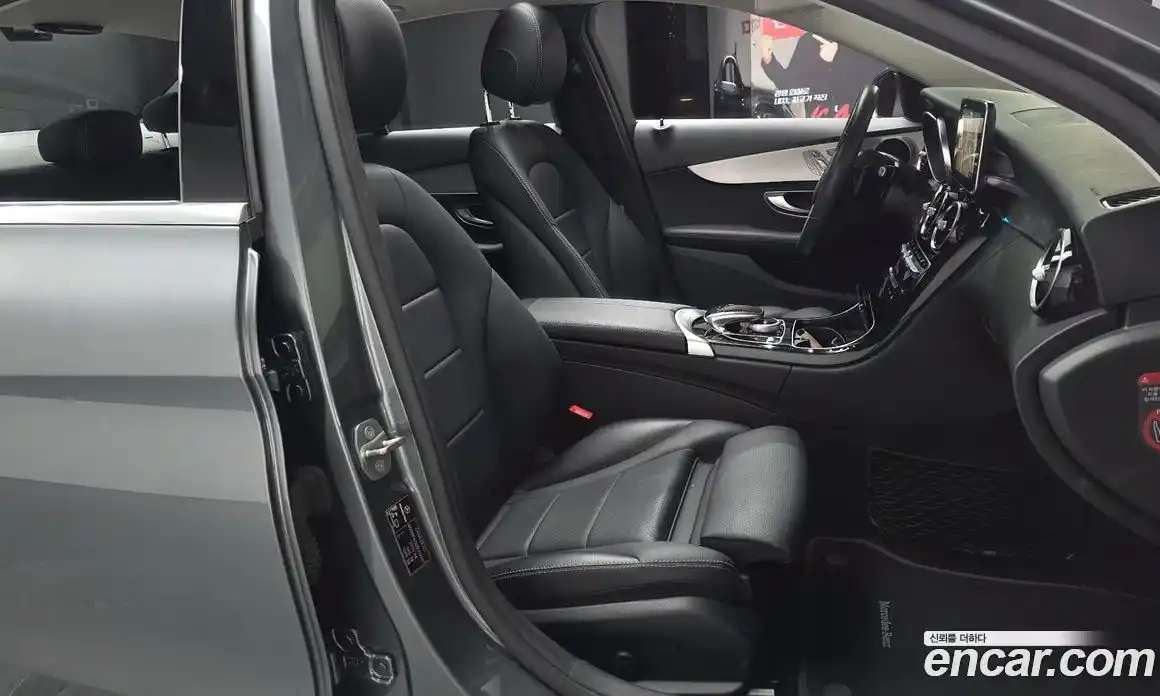 Mercedes-Benz C-Class 2017 2.0 гидро в Москве № 137309, фото 10
