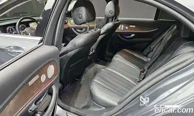 Mercedes-Benz E-Class 2018 2.0 гидро в Москве № 138721, миниатюра 12