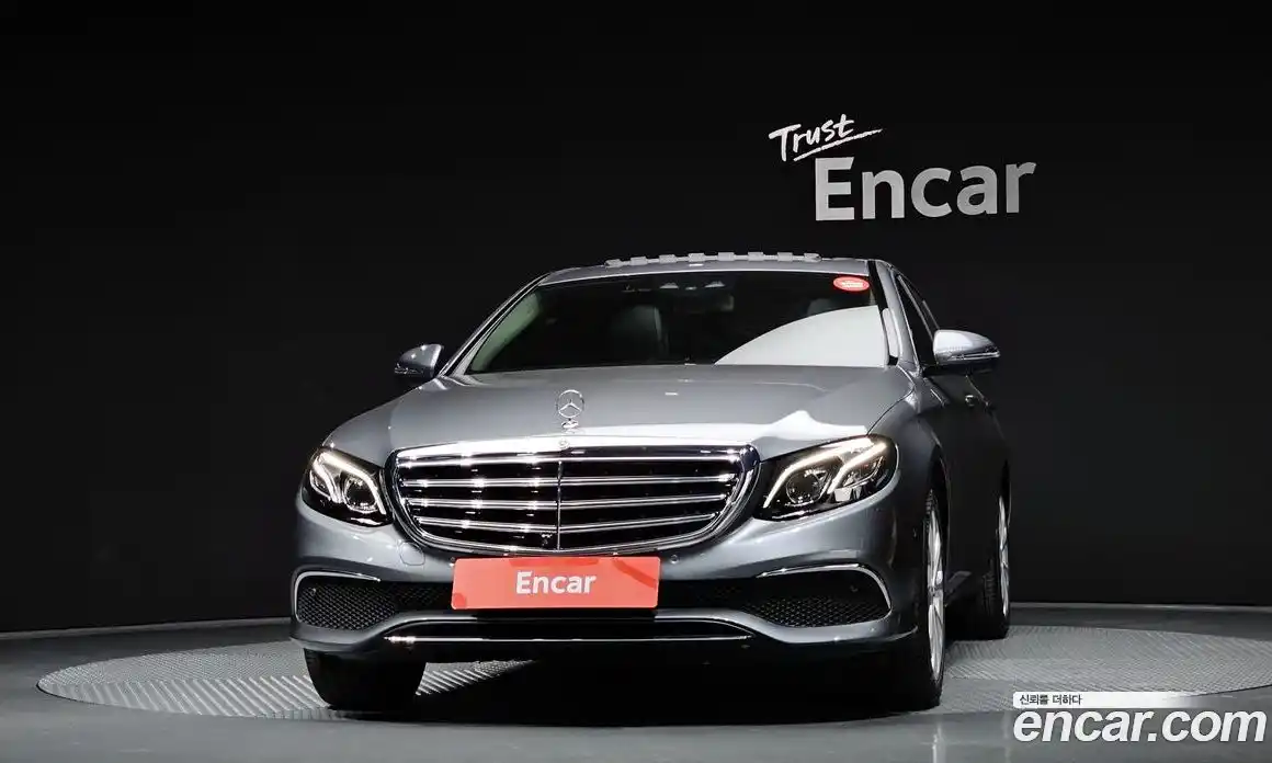 Mercedes-Benz E-Class 2018 2.0 гидро в Москве № 138721, фото 3