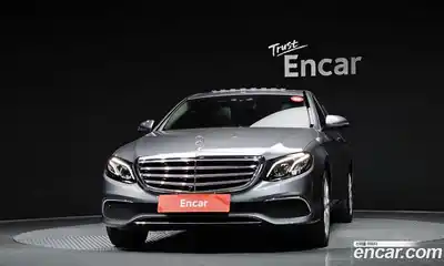Mercedes-Benz E-Class 2018 2.0 гидро в Москве № 138721, миниатюра 3
