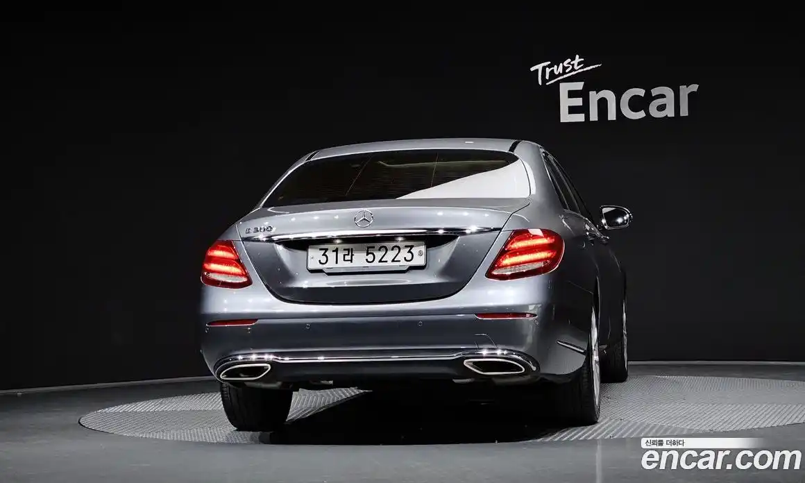 Mercedes-Benz E-Class 2018 2.0 гидро в Москве № 138721, фото 4