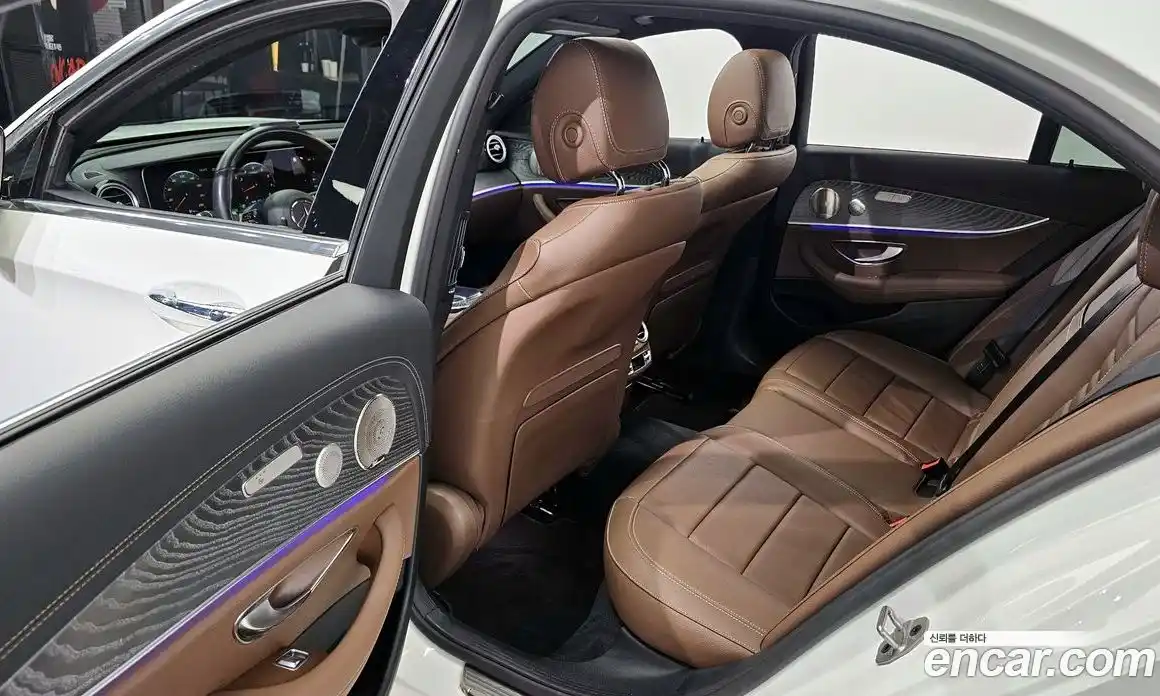 Mercedes-Benz E-Class 2022 2.0 гидро в Москве, фото 11