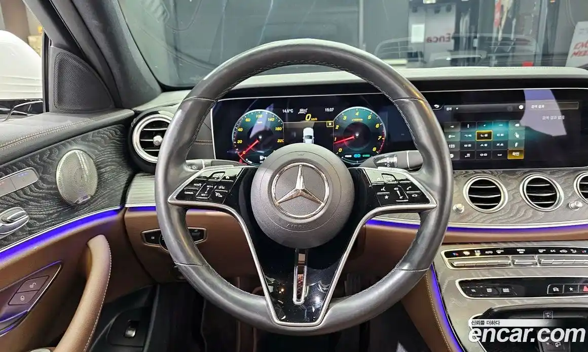 Mercedes-Benz E-Class 2022 2.0 гидро в Москве, фото 13