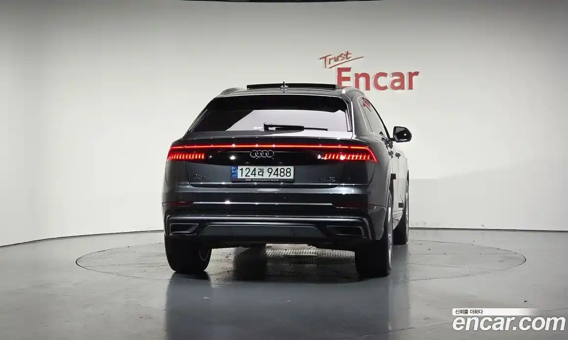 Audi Q8 2023 3.0 гидро в Москве № 162403, фото 3