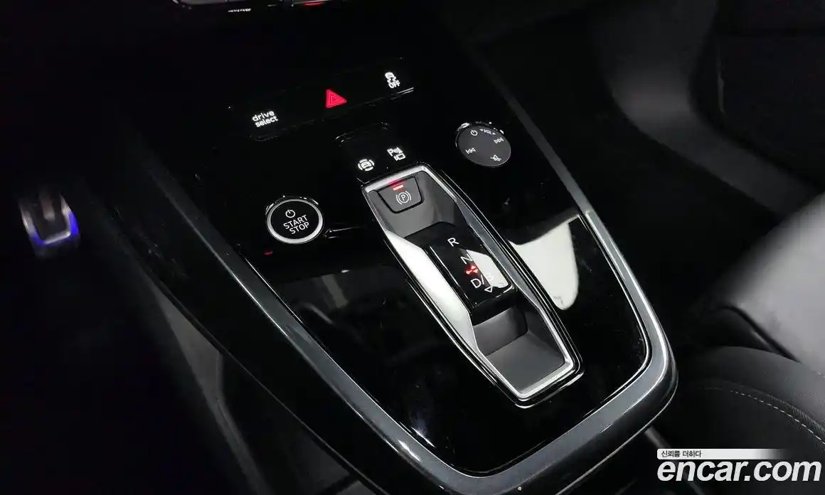 Audi Q4 e-tron 2023 0.2 гидро в Москве № 162582, фото 9