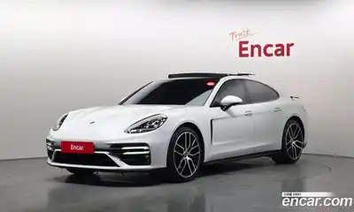 Porsche Panamera, 2023