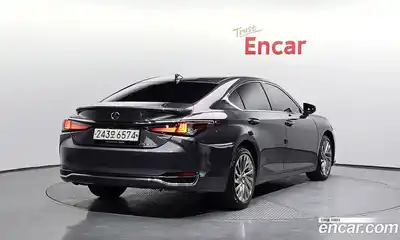 Lexus ES 2023 2.5 гидро в Москве № 168138, миниатюра 2