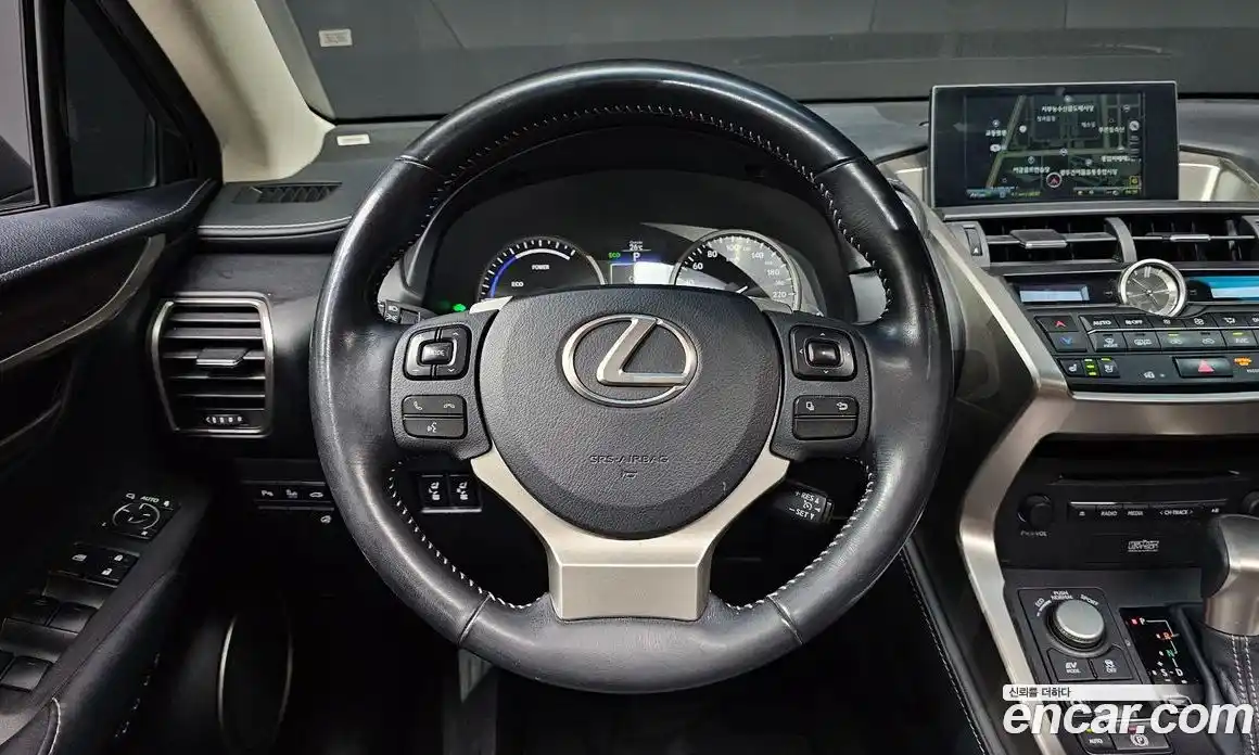 Lexus NX 2016 2.5 гидро в Москве № 168205, фото 12