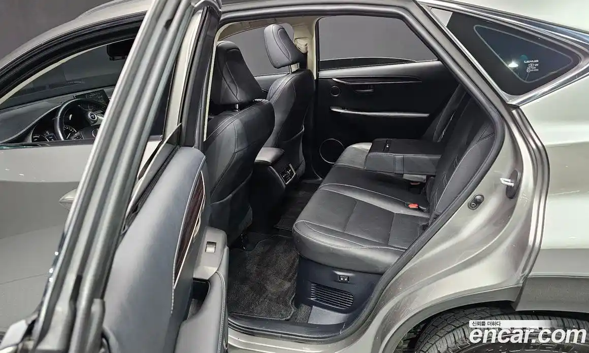 Lexus NX 2016 2.5 гидро в Москве № 168205, фото 18