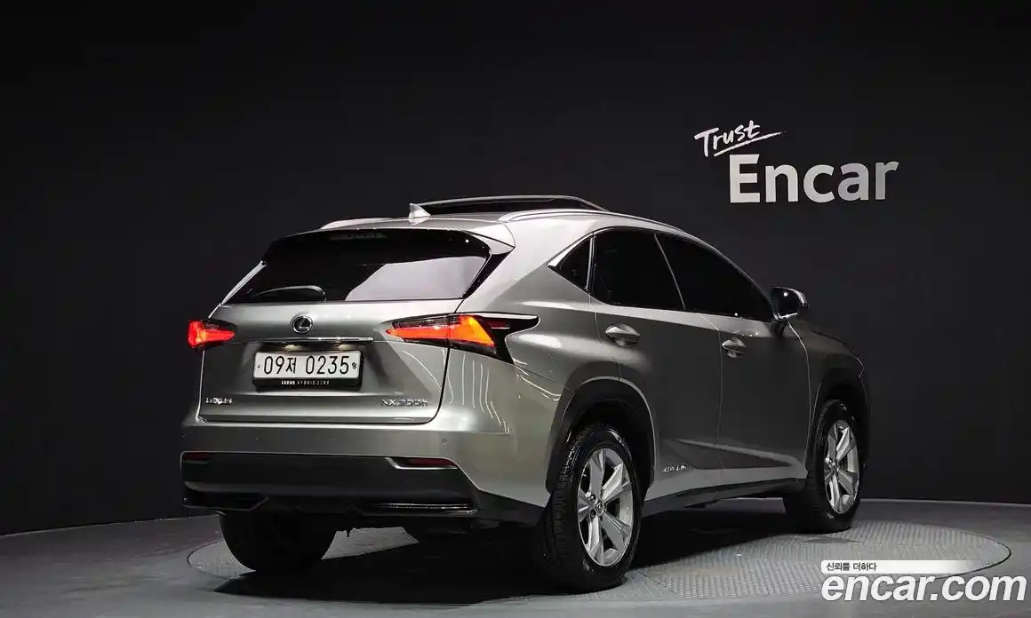 Lexus NX 2016 2.5 гидро в Москве № 168205, фото 2