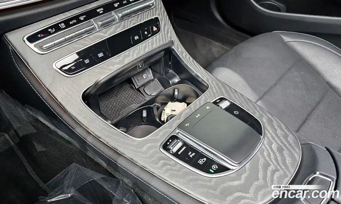 Mercedes-Benz E-Class 2022 2.0 гидро, фото 16