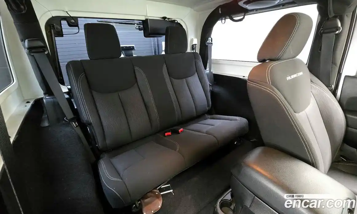 Jeep Wrangler 2014 2.8 гидро в Москве № 182046, фото 12