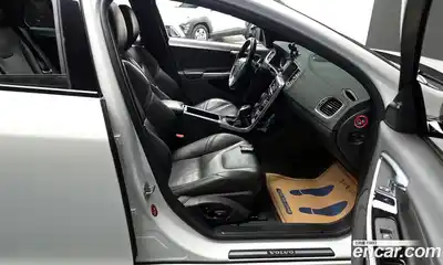 Volvo V60 2016 2.5 гидро в Москве № 190901, миниатюра 11