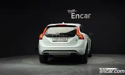 Volvo V60 2016 2.5 гидро в Москве № 190901, миниатюра 4