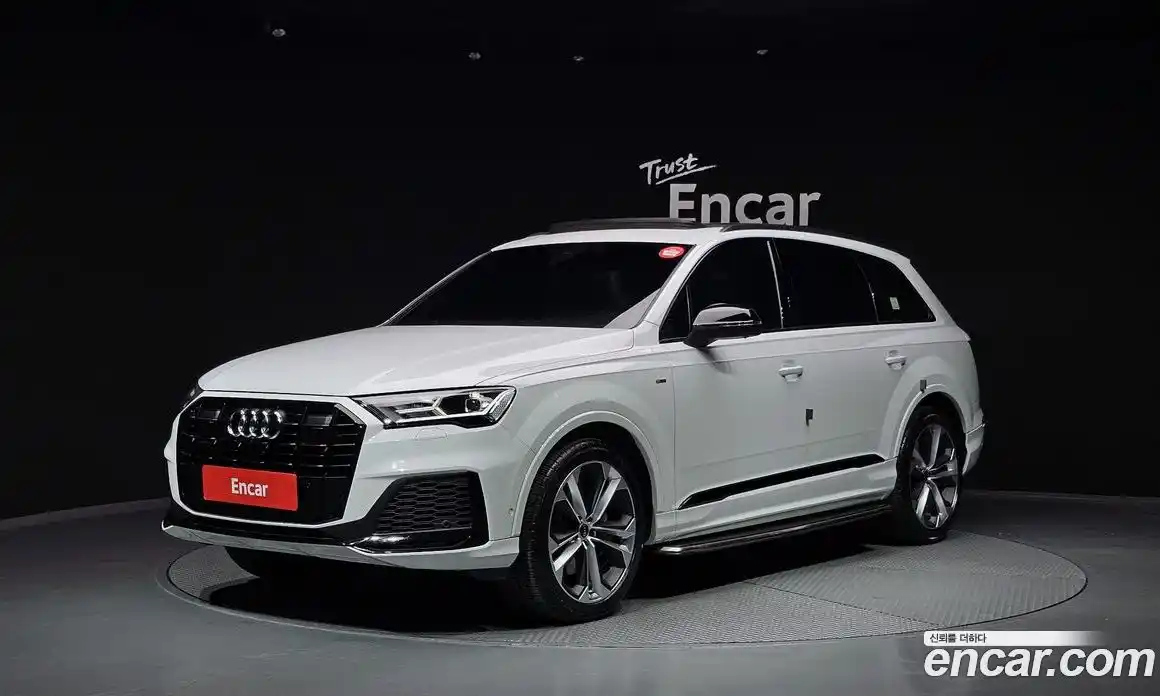 Audi Q7 2022 3.0 гидро в Москве № 196141, фото 1