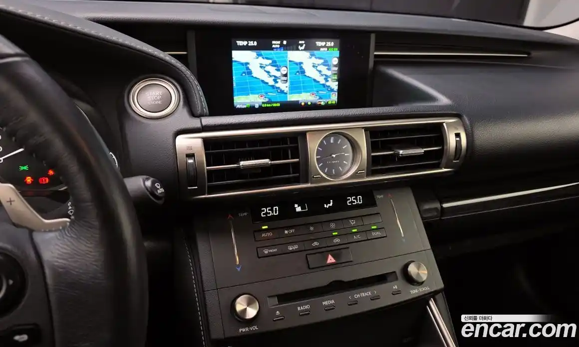 Lexus IS 2015 2.5 гидро в Москве № 198775, фото 14