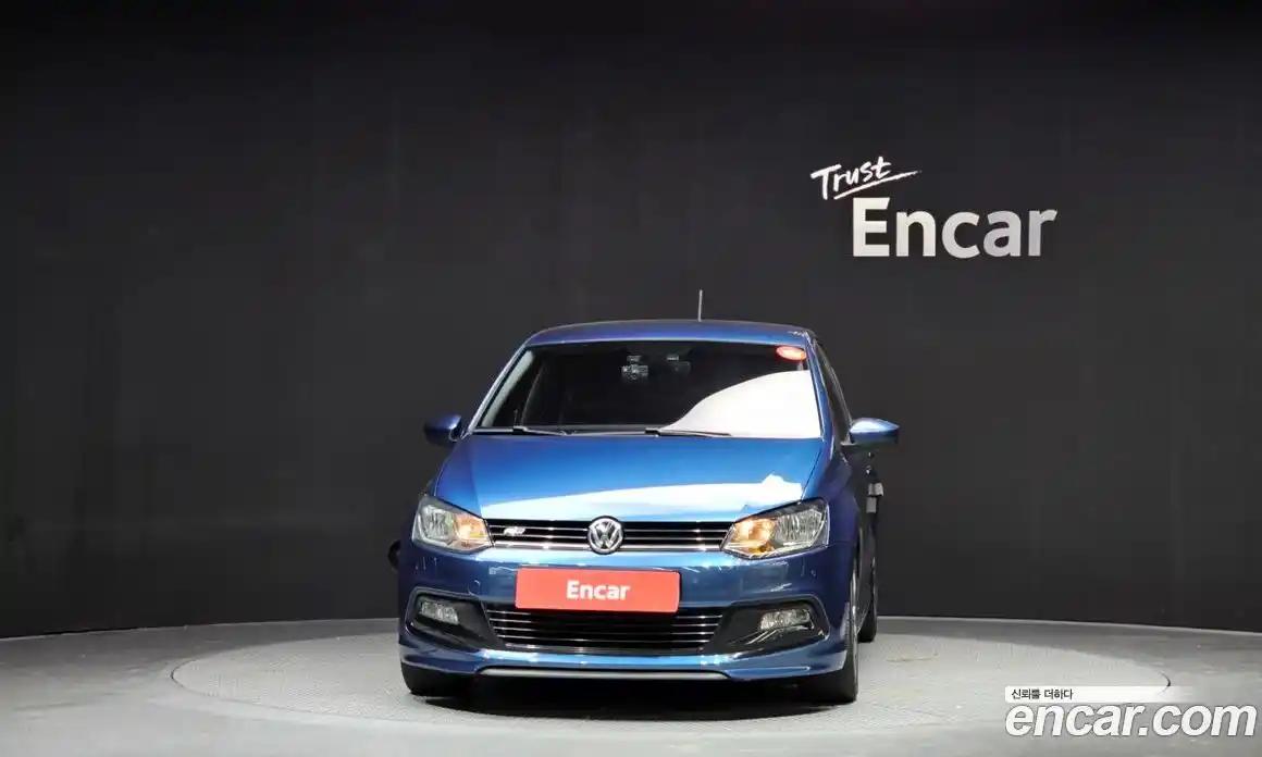 Volkswagen Polo 2015 1.4 гидро в Москве № 207306, фото 3