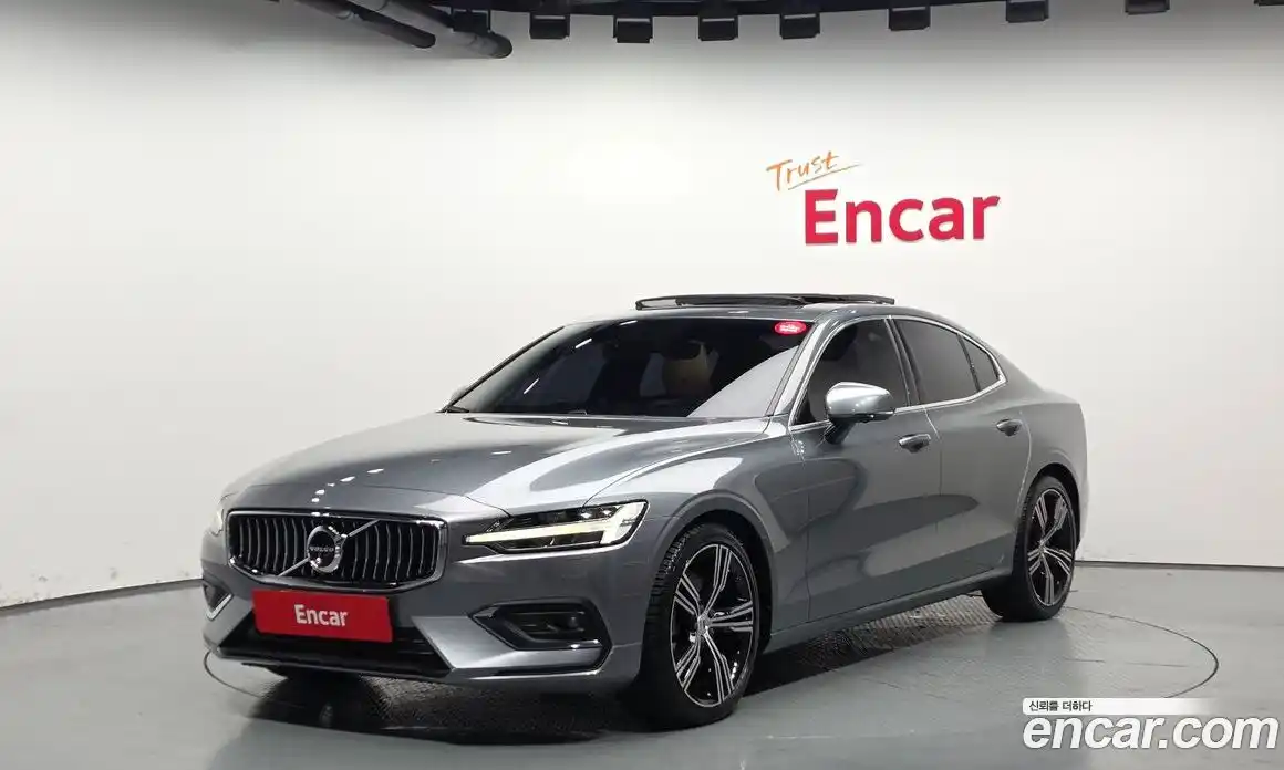 Volvo S60 2019 2.0 гидро в Москве № 212871, фото 1