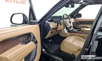 Land Rover Range-Rover 2023 4.4 гидро в Москве № 213309, миниатюра 11