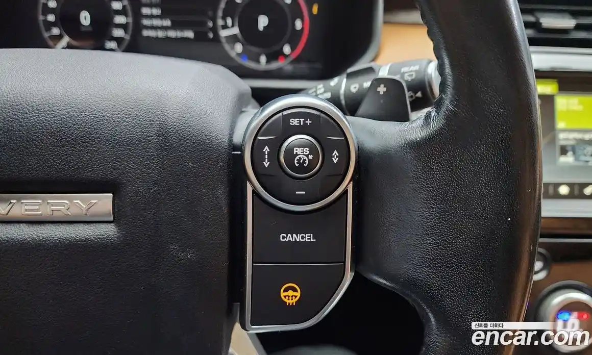 Land Rover Discovery 2018 3.0 гидро в Москве № 213628, фото 17