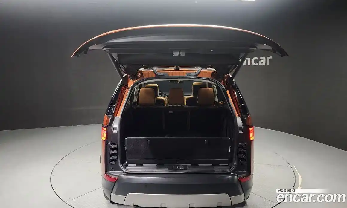 Land Rover Discovery 2018 3.0 гидро в Москве № 213628, фото 20